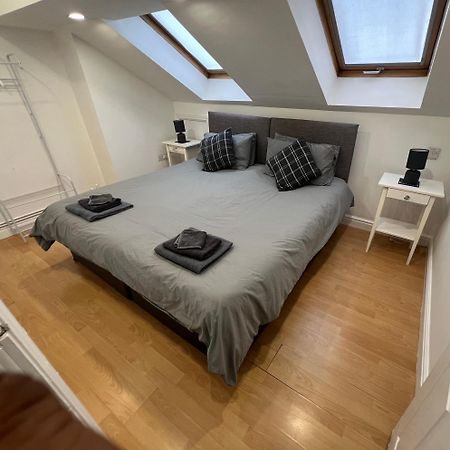הליפקס Cosy Penthouse Suite Happily Sleeps Up To Five מראה חיצוני תמונה